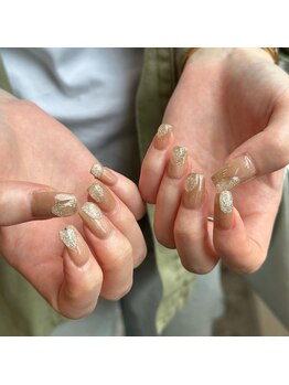 ロミー(Rommy)/きらきらぷっくりネイル