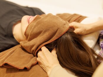 ピッカネート(Phikhanet)/頭のだる重さにタイ式ヘッドスパ