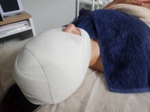 ふわりの雰囲気（2本のバンドを使って解れた筋肉を正しい位置へ整えていきます！）