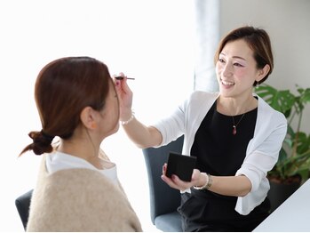 KDS 東銀座店の写真/【東銀座】パーソナルカラー診断サロン★スキンケアレッスンで素肌から似合う自分のカラー診断を◎