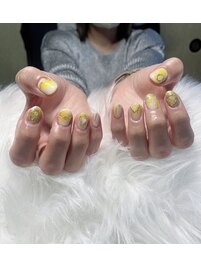 イエローニュアンスネイル
