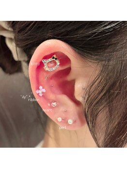 スリーシーズアイブロウ 上本町店(3C's)/効果バツグン◎耳つぼジュエリー