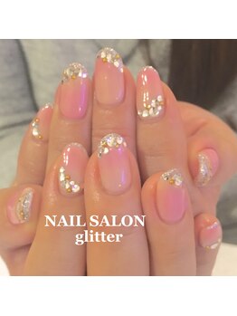 ネイルサロン グリッター(NAIL SALON glitter)/グラデーションとストーンネイル