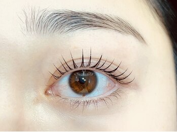 シックス アイ アンド ネイル(ciQz)の写真/【次世代まつ毛パーマラッシュリフト】根元から立ち上げ、自然な仕上がり＋可愛い&なりたい目元を実現♪