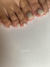 コンフィ(comfy)/ストーンフット