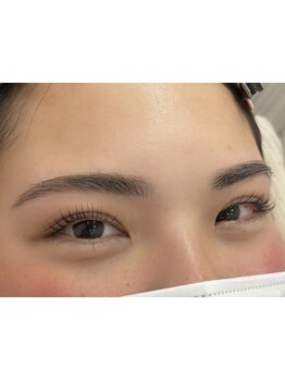 ナチュラル上品な目元にしたい