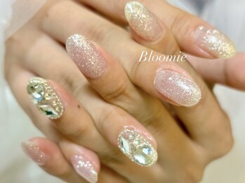 フラッシュに埋め尽くし