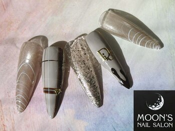 ムーンズ(Moon's)/