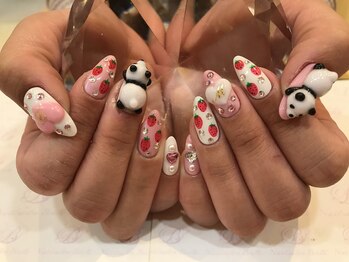 エスフィーネイルサロン ブリーユ(Esfy nailsalon Brille)/イチゴネイル