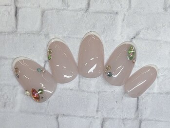 アルセア 上野御徒町店(Alcea)/フレンチネイル ビジュー