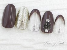 ラグジュアリーネイルズ アカバネ(Luxury Nails Akabane)/オトナ*Ｖフレンチ