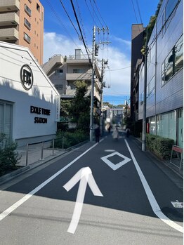 テッテ(tete)/付近で迷われたらお電話下さい。