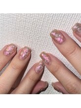 ウム(ium)/おまかせニュアンスネイル