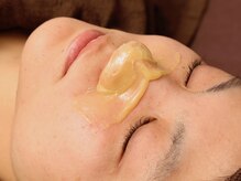 すっぴん美肌革命/毛穴の汚れに鼻の松ヤニパック