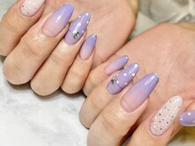 アイボリー(ivory)/爽やかドットネイル