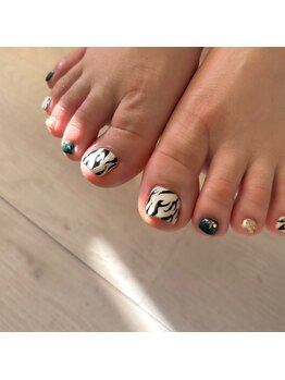 ラピス(Lapis)/アニマル柄/緑/ゼブラ柄