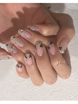 シー(SHE)/ホロフラワーネイル