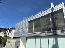 リチューン 自由が丘店(Re.tune)の雰囲気（自由が丘の街並みに佇む、こちらの建物が目印です。）
