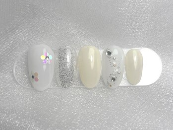 ネイルバイピヌ(nail by pinu)/定額デザインアートコース