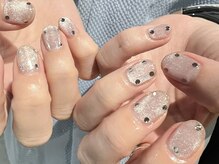 ノラ ミナミアオヤマ(NORA MINAMIAOYAMA)