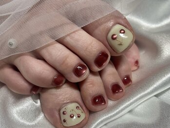 ラヴィ 広島八丁堀店(Ravi)の写真/オシャレは足元から☆豊富なカラーと選べる定額デザインで足元を華やかに！ハンドフット同時施術で時短も◎