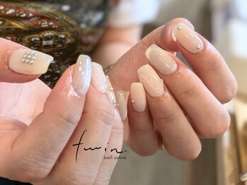 ツイン(twin.)/free design