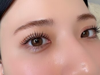 ラニ(Lani)の写真/【話題の韓国まつげパーマ★パリジェンヌ】自まつ毛を生かし根本から立ち上げナチュラル&ぱっちりEYEに♪