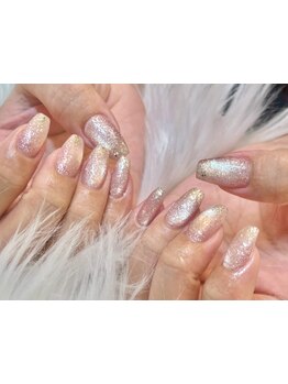 ネイル・アイメニューの同時施術が可能