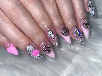 フロル(FLOR)/ピンククロムギャルネイル