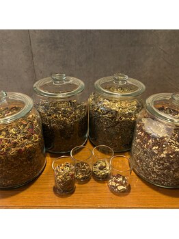 ヨモギー 麻布十番店(YOMOGii)/韓国・江華島産4種の基本ハーブ