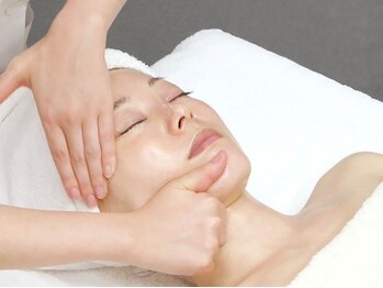 マーマテテの写真/マーマテテに美容大国韓国美容導入！【水光ピーリング】剥離しないフルーツ酸使用でお肌に優しいのも魅力◎