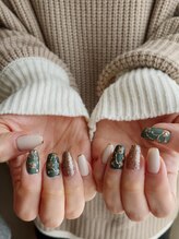 アマービレ(amabile)/刺繍ネイル