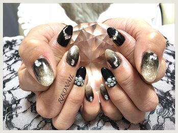 リコ ネイル(RIKO NAIL)/ブラックグラデーションネイル
