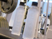 ゼクサージム(ZEXER GYM)/トレーニング中のお水もご用意！