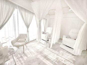 ロレインブロウ 町田店/店内内装