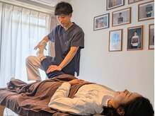志木整体院の雰囲気（脊骨・骨盤を中心とした施術を行い、姿勢を正しくします）