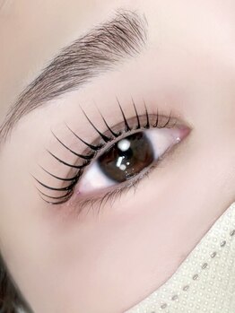 ナチュラル上品な目元にしたい