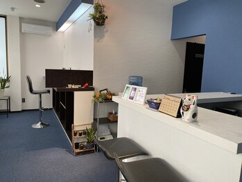 エピラージュ 伊勢崎店/フロントになります♪