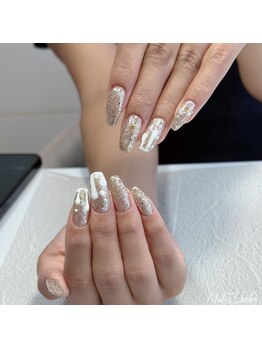 ネイルベベ(Nail bebe)/カーリーネイル