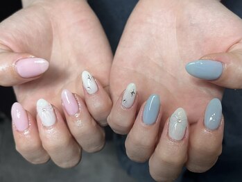 ブランシュネイル(BlancheNail)/くすみカラーとぷくぷくリボン