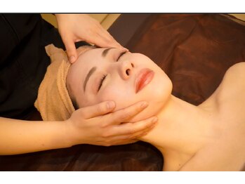 レイビス 郡山店(RAYVIS)/韓国発コルギ！骨格矯正で小顔