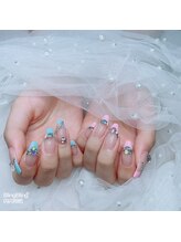 ブリー(Brille)/キラキラネイル