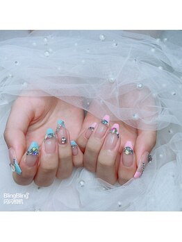 ブリー(Brille)/キラキラネイル