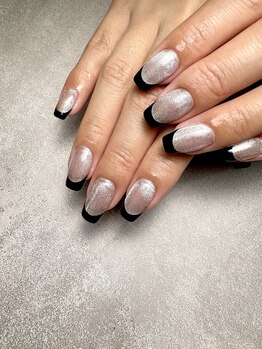 ラキネイル(LAKI Nail)/マグネットネ×フレンチ