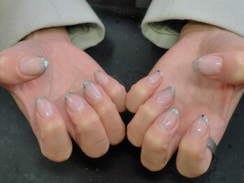 ガラスフレンチネイル