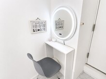 リッチアイブロウサロンエビス(Rich Eyebrow Salon EBISU)の雰囲気（メイクドレッサー完備）