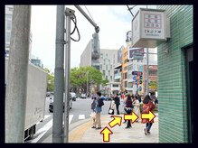 アンフィトーキョウ 表参道店(AMPHI TOKYO)の雰囲気（A4出口でて右に曲がる→交差点を右に曲がる【表参道駅】）