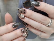 エル バイ ノリコ(elu by Noriko)/ブラックキラキラネイル