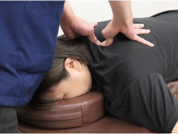 アクア治療院 伏古の写真/【各矯正コース50分3300円】お手頃価格で本格的な姿勢整体♪骨盤矯正/巻肩/猫背/筋肉調整/肩甲骨調整