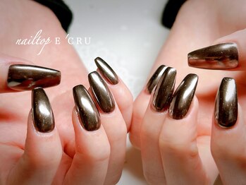 ネイルトップエクル(nail top E CRU)/